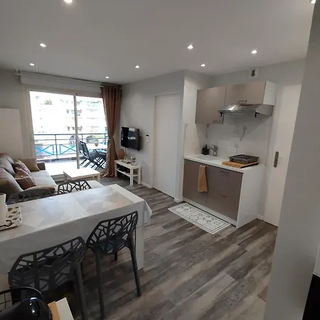 Apartment Port Frejus, Terrasse, Wifi, Clim, A 5'